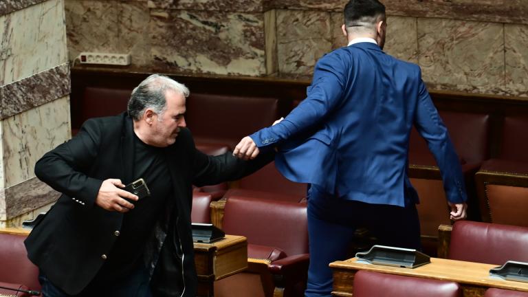 Πρωην βουλευτής των Σπαρτιατών γρονθοκόπησε βουλευτή της Ελληνικής Λύσης μέσα στη Βουλή