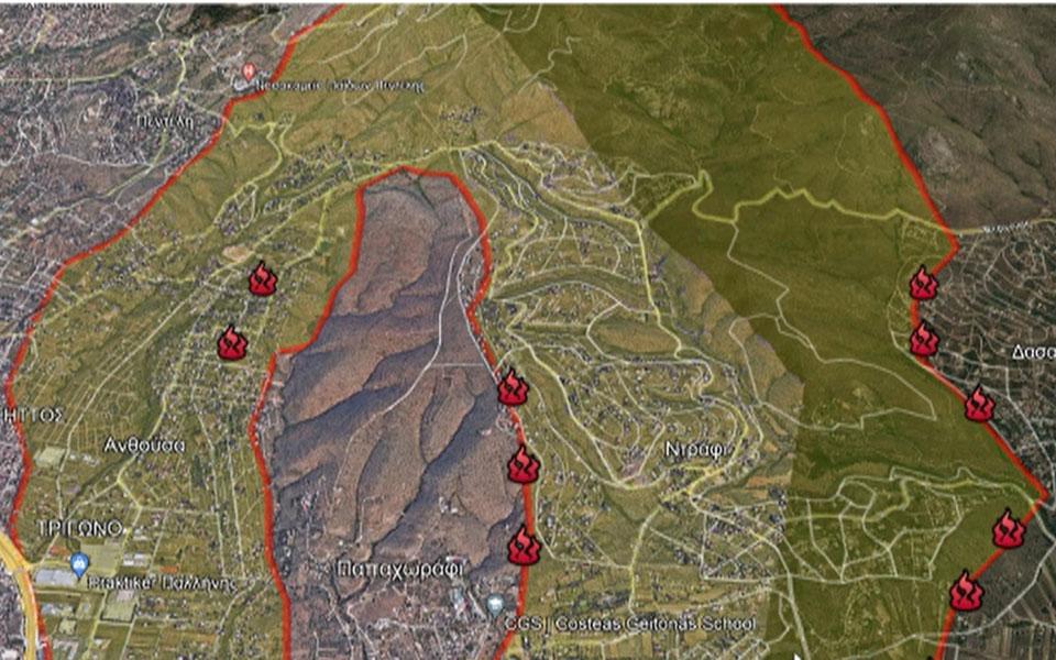  Νέο χάρτη με την εξέλιξη της πυρκαγιάς έδωσε στη δημοσιότητα η Πυροσβεστική, κατά τη νεότερη ενημέρωσή της