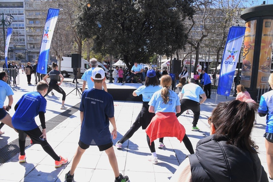  Η προθέρμανση της ΟΠΑΠ Running Team 