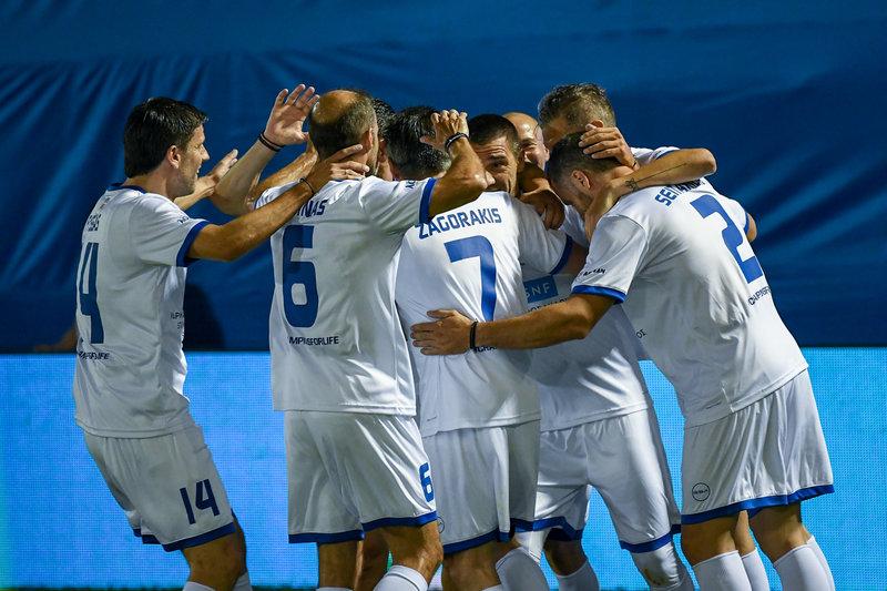 Ελλάδα-Πορτογαλία 2-1: Δεκαπέντε χρόνια μετά το Euro του 2004 τους νικήσαμε και πάλι!