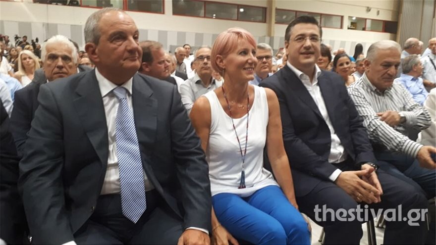 Απόλυτη στήριξη του Κώστα Καραμανλή στον Κυριάκο Μητσοτάκη για τις εκλογές και «πυρά» στον Αλέξη Τσίπρα για το καλοκαίρι του 2015 και την Συμφωνία των Πρεσπών