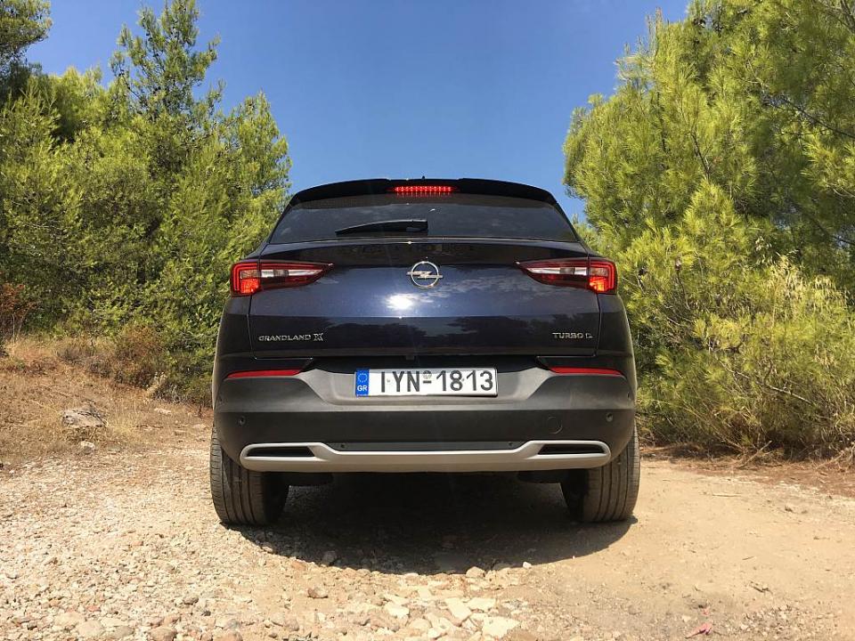 Opel  Grandland X Ultimate 1.5 Diesel MT6 : Καλύπτει τις ανάγκες του σύγχρονου οικογενειάρχη