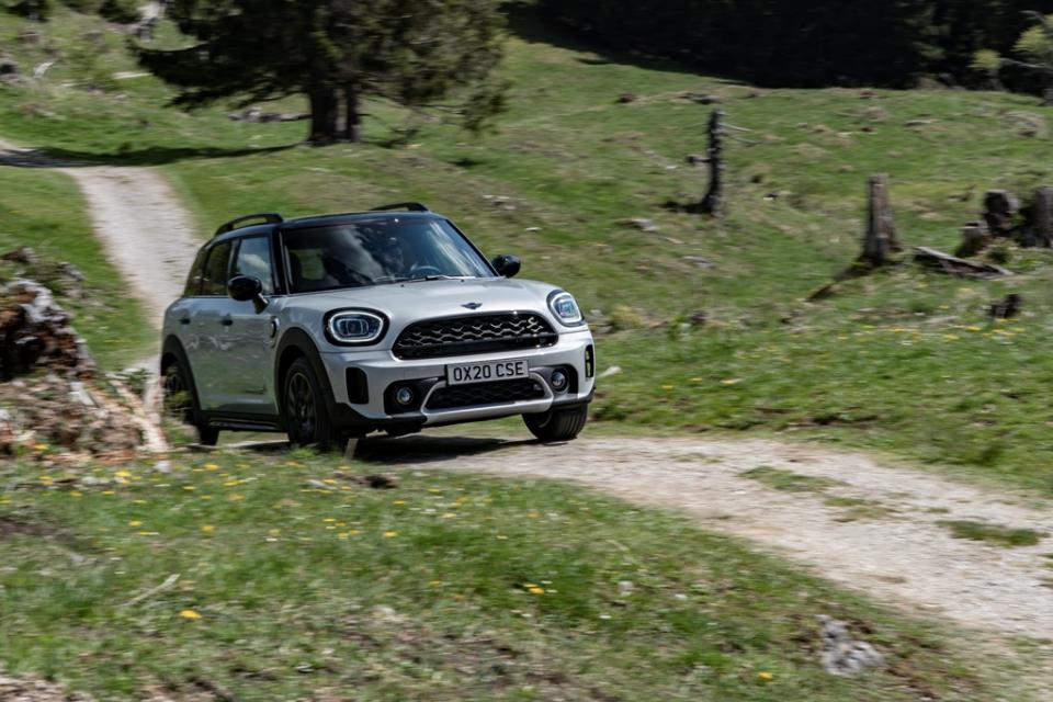 Δείτε το αναβαθμισμένο νέο MINI Countryman