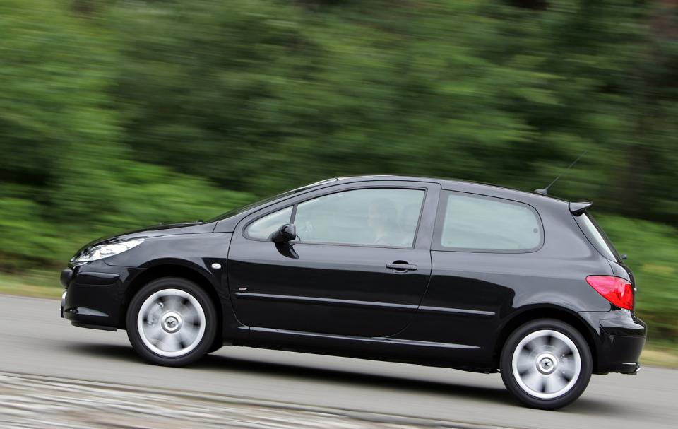 Τα έξι PEUGEOT που κέρδισαν τον τίτλο του &quot;Car Of The Year” και έγραψαν ιστορία στην αυτοκίνηση 