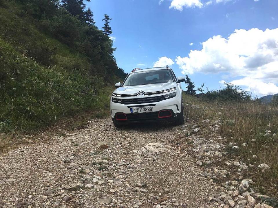 Πήραμε τα βουνά και περάσαμε τέλεια με το Citroen C5 Aircross