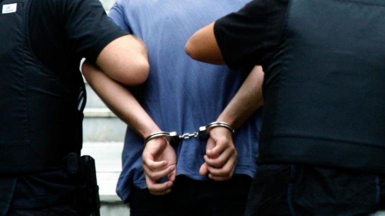 Σύλληψη ανήλικου που με φυσίγγια καλάσνικοφ και 164 κιλά κάνναβης