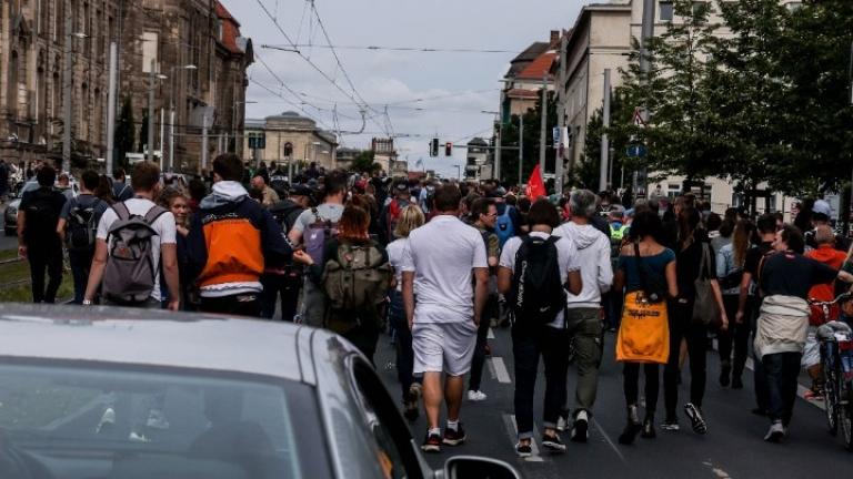 Γερμανία-Covid-19: Συγκρούσεις μεταξύ αστυνομικών και διαδηλωτών κατά των μέτρων για την πανδημία