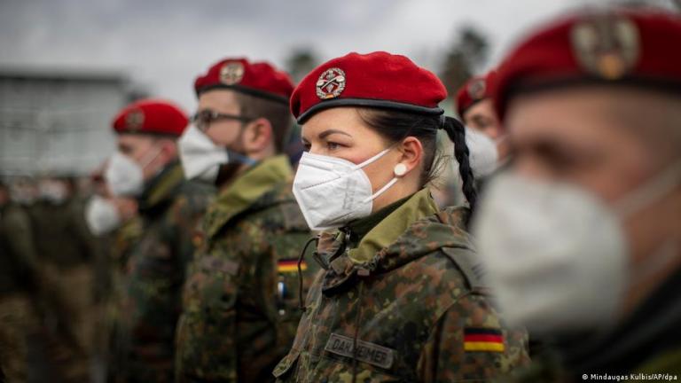 Ευρωπαϊκή άμυνα με «πυρήνα» τη Γερμανία;