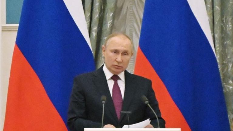 Κρεμλίνο: Ο Πούτιν θέλει να συνδέσει απευθείας το ρωσικό νόμισμα με τους ράβδους χρυσού