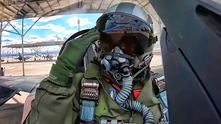 Ουκρανοί πιλότοι είναι έτοιμοι να αναχωρήσουν για να εκπαιδευθούν στα μαχητικά F-16