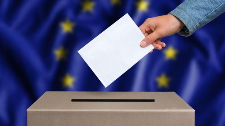 Ευρωεκλογές 2024 - Δημοσκοπήσεις: Ξεκάθαρο προβάδισμα της ΝΔ - Στις 15 μονάδες η διαφορά με τον ΣΥΡΙΖΑ — Το προφίλ της αδιευκρίνιστης ψήφου 