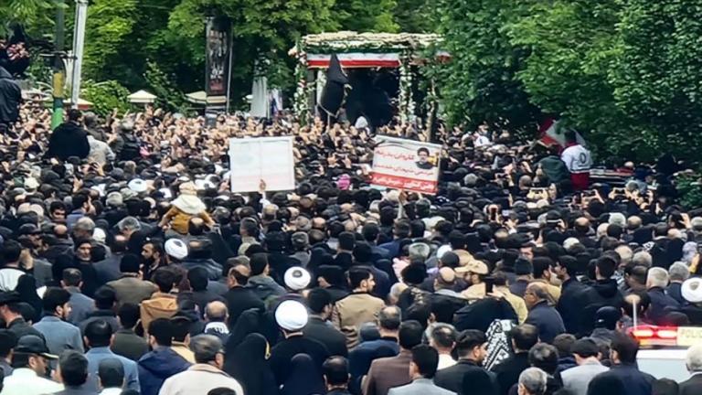 Ιράν: Ξεκίνησαν οι τελετές για την κηδεία του Εμπραχίμ Ραΐσι — Ανοίγει ο δρόμος της διαδοχής
