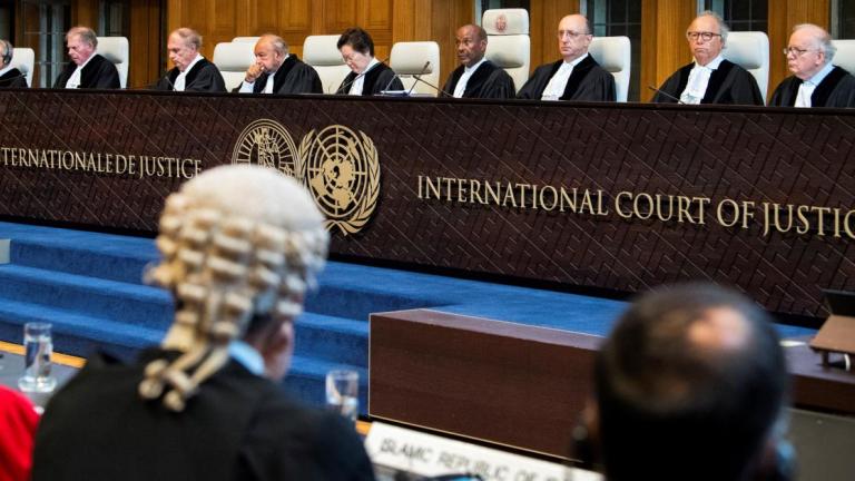 Guardian: Η Μοσάντ φέρεται να απειλούσε εισαγγελέα της Χάγης για να εγκαταλείψει την έρευνα για εγκλήματα πολέμου του Ισραήλ