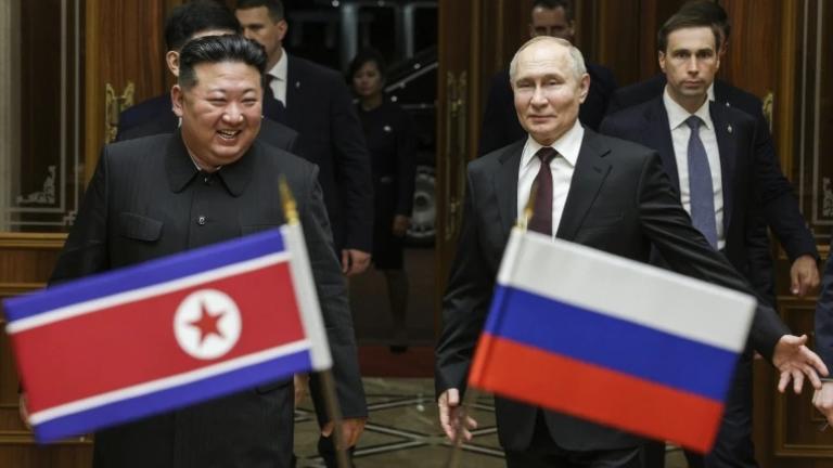 Επίσκεψη Πούτιν στη Βόρεια Κορέα: Η θερμή υποδοχή από τον Κιμ και τα μηνύματα «κατά της Δύσης»
