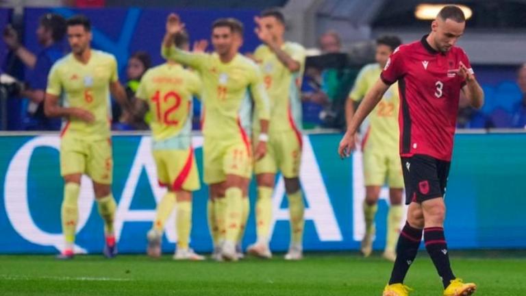 Αλβανία-Ισπανία 0-1: Κέρδισαν και στην... αγγαρεία οι «φούριας ρόχας» - Εκτός οι γείτονες (ΒΙΝΤΕΟ)
