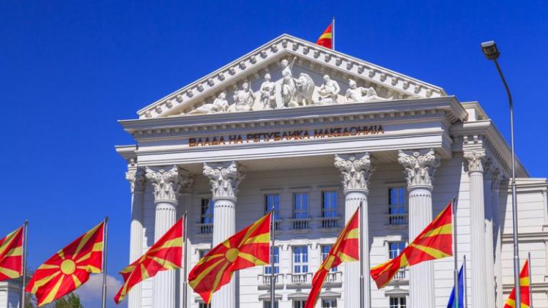 Βόρεια Μακεδονία: Κλιμακώνει τις προκλήσεις και την εθνικιστική ρητορική η ηγεσία των Σκοπίων, παραβιάζοντας την Συμφωνία των Πρεσπών