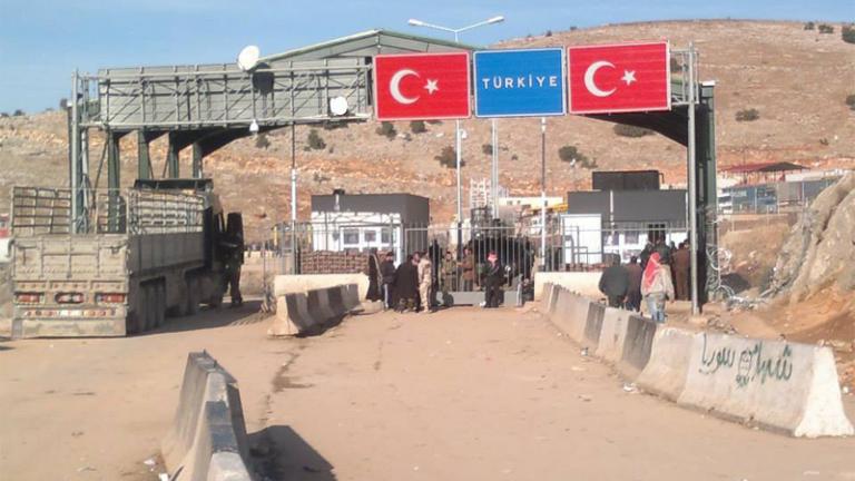 Έκλεισαν τα σύνορα Τουρκίας-Συρίας μετά τα αιματηρά επεισόδια κατά Σύρων προσφύγων