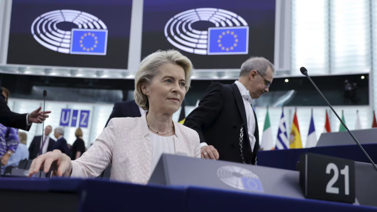 ΕΕ: Σε εξέλιξη η ψηφοφορία για την εκλογή προέδρου της Ευρωπαϊκής Επιτροπής — Θα επανεκλεγεί η Φον ντερ Λάιεν;