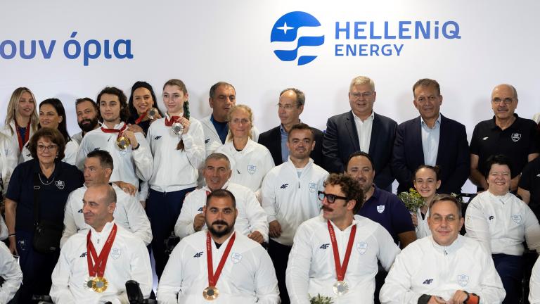 HELLENiQ ENERGY: Θερμή υποδοχή στην Ελληνική Αποστολή που επέστρεψε από τους Παραολυμπιακούς αγώνες «Παρίσι 2024»