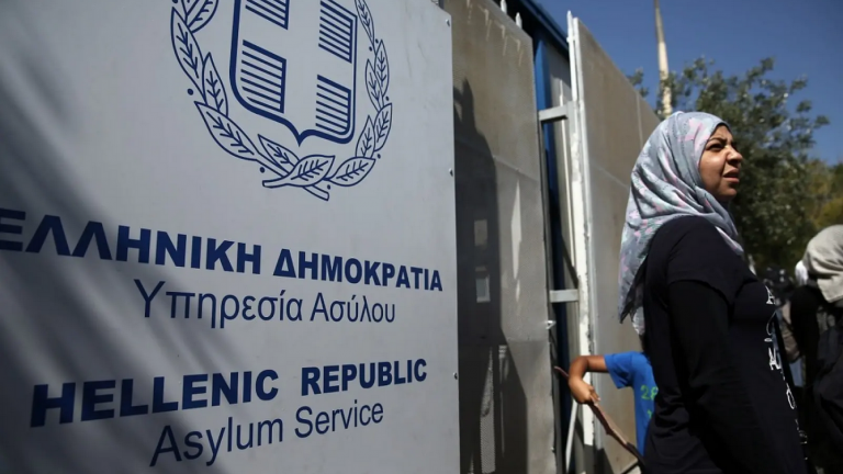 Reuters: Μετά τις Γερμανία και Αυστρία και η Ελλάδα αναστέλλει όλες τις διαδικασίες εξέτασης αιτήσεων ασύλου από Σύρους 