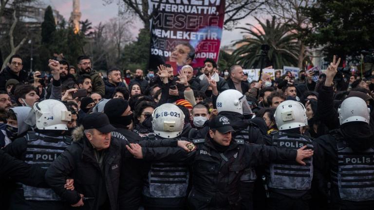 Τουρκία: «Είναι όλα κατασκευασμένα» λέει ο Ιμάμογλου για το κατηγορητήριο