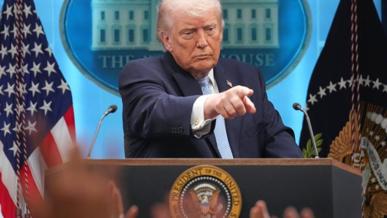 Τραμπ: Αν το Ιράν θέλει να τελειώσει ο πόλεμος ας μας πάρει τηλέφωνο — Αισιοδοξία για συμφωνία