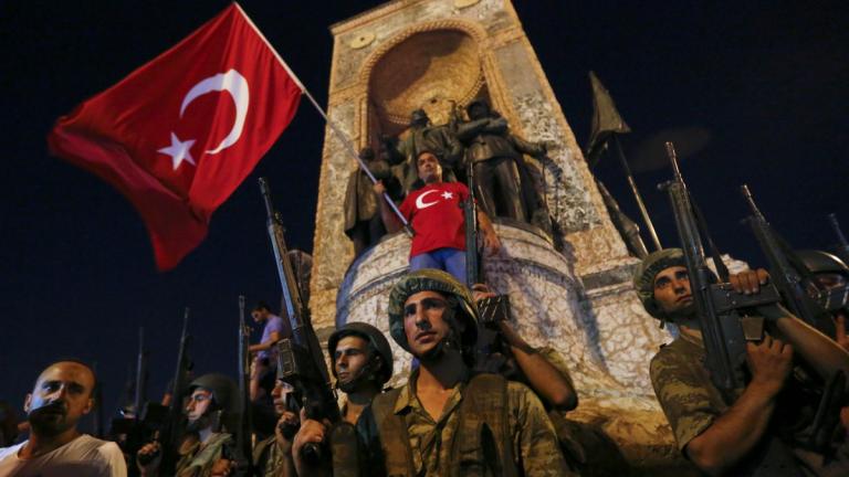 Πραξικόπημα στην Τουρκία: Στα πρόθυρα εμφυλίου η Τουρκία